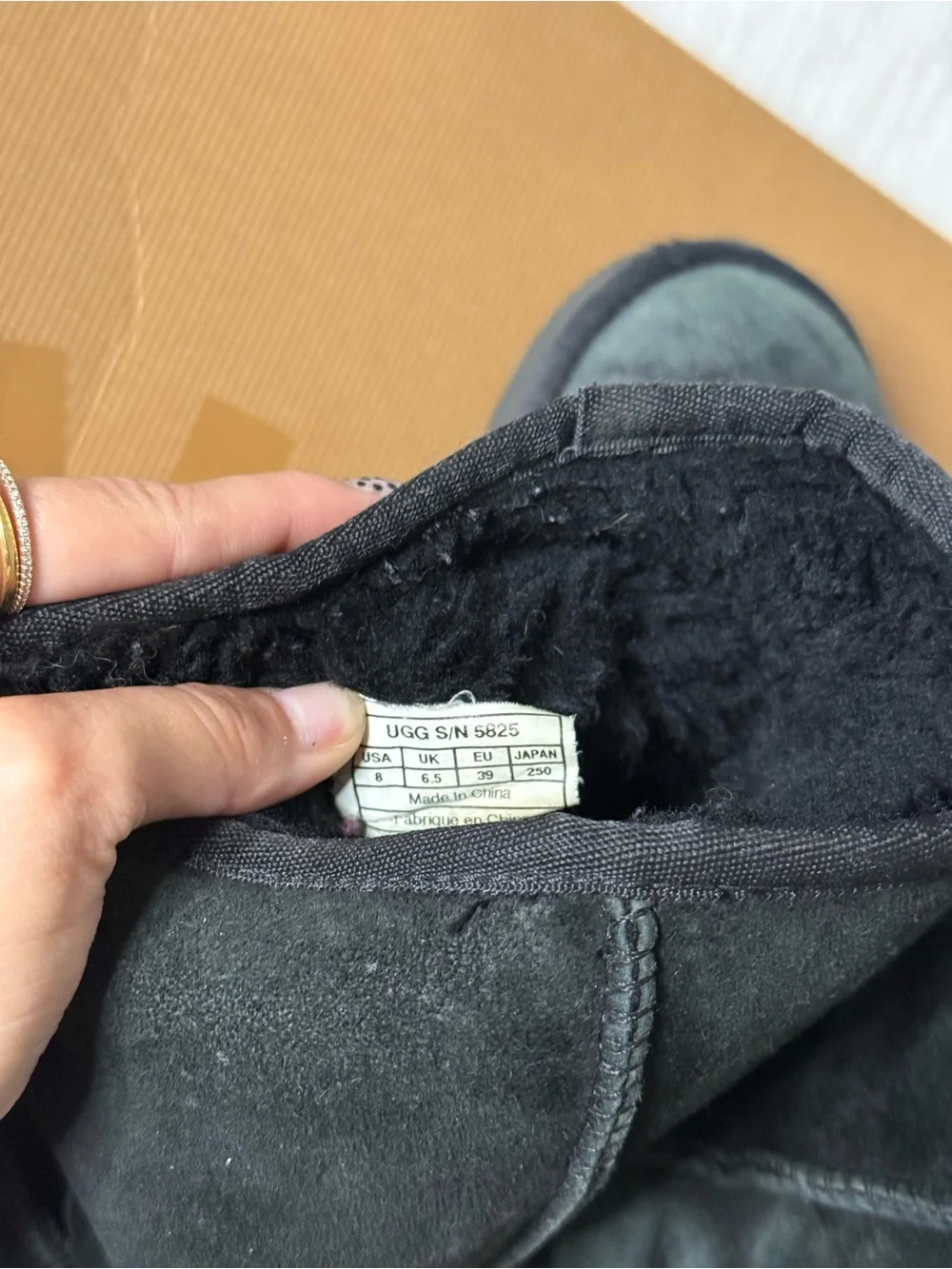 UGG classic short